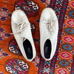 Soft leather sneakers/ tennis shoes